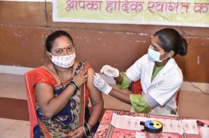 टीकाकरण शिविर