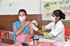 टीकाकरण शिविर